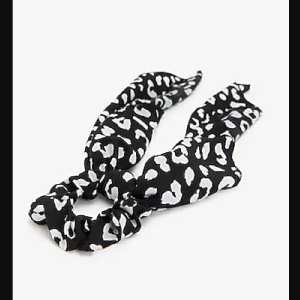 Express nOir Leopard Print Hair Scarf